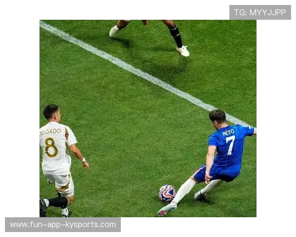 切尔西反击犀利，轻松锁定三分